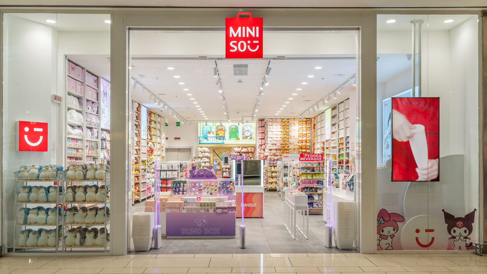 Miniso implementa il Digital Signage nel nuovo store del Centro Commerciale Porta di Roma 