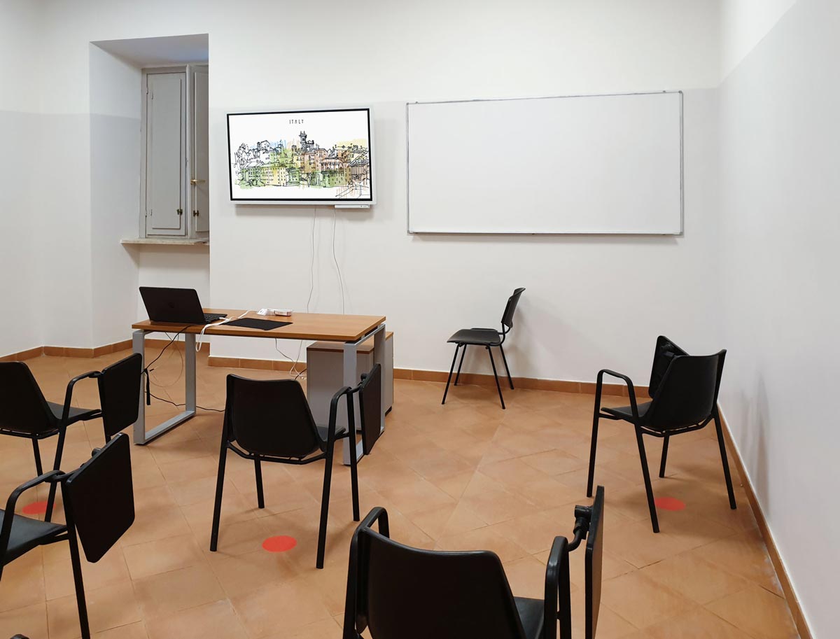 Lavagna interattiva con Display Touch Samsung Flip negli uffici dell'agenzia web DS Tech di Roma